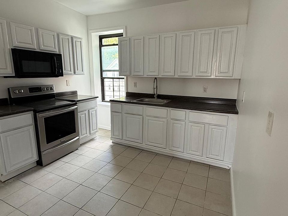 1st image of 244 S Broadway #3E
