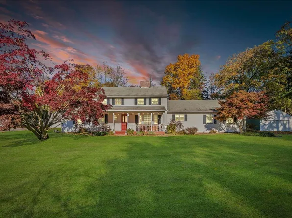 508 Nanny's Way, Saint James, NY 11780