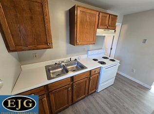 16 Groton St APT 2L, Ayer, MA 01432