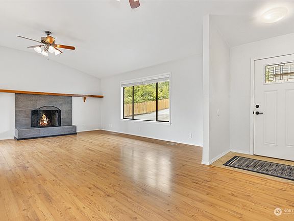 5th image of 18605 77th Street Ct E