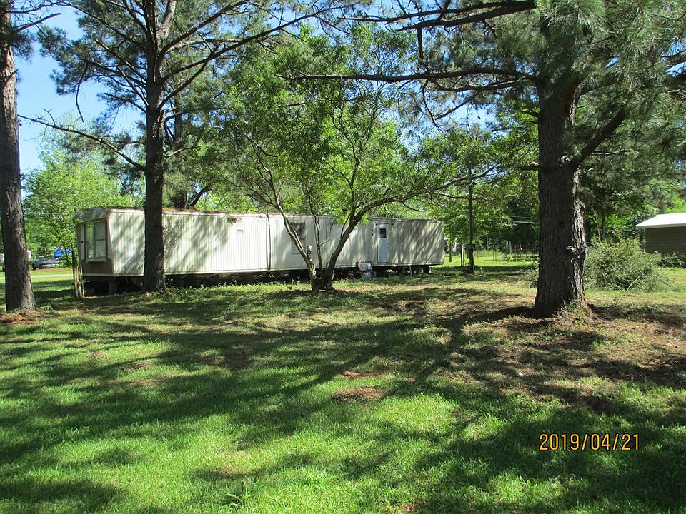 2nd image of 90 Ruston Rd