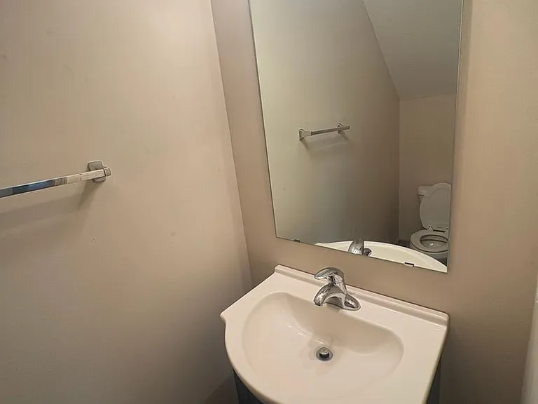 110 Audley Ct — Photo 33
