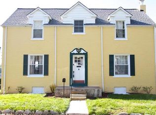 1 Ritenour Dr, Saint Louis, MO 63114