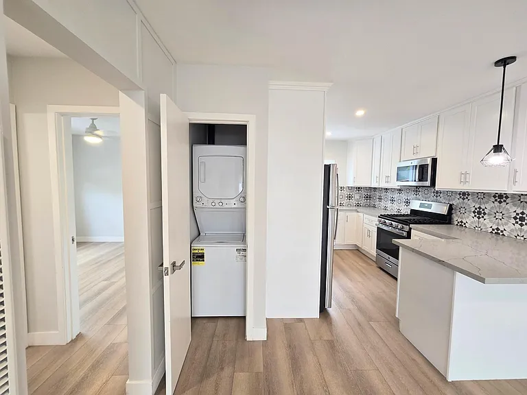 644 Pier Ave #1 — Photo 13