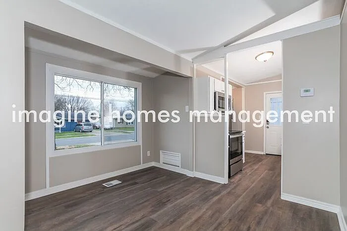 2 bed, 1.0 bath, 1009 sqft, $1,850 — Photo 4
