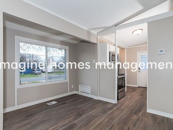 4th image of 207 Seminole Dr
