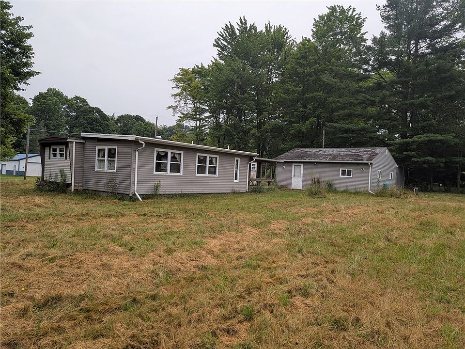 2nd image of 1521 Meadow Dr