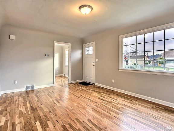 3rd image of 6844 S Junett St