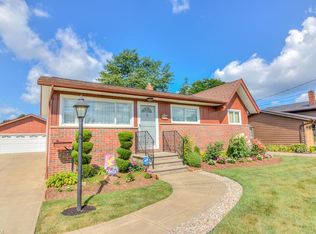 6280 Adair Dr, Brookpark, OH