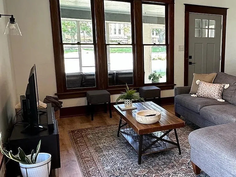 706 Main St — Photo 10
