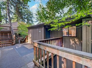 145 Treehill Loop, Eugene, OR 97405