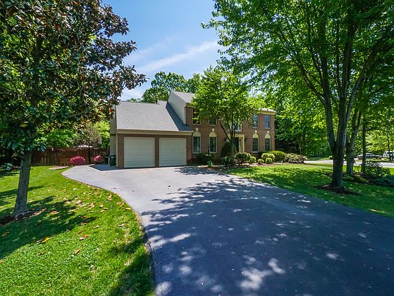 2nd image of 6346 Etheridge Ln