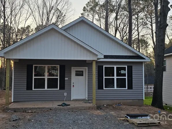 39 Solomon St, Wadesboro, NC 28170
