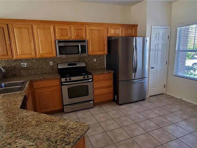 531 Broken Shale Cir — Photo 5