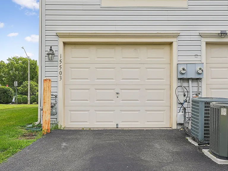 15503 John Diskin Cir #32 — Photo 35
