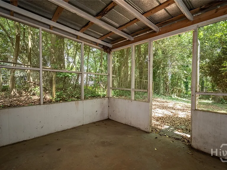 175 Habersham Way — Photo 36