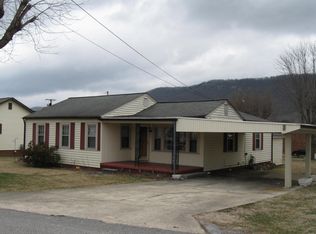 416 Eblen St, Harriman, TN 37748