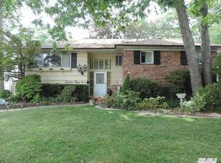 1437 Prospect Ave, East Meadow, NY