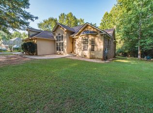 290 Ridgeway Dr, Cataula, GA 31804