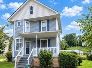 109 Sycamore St, Adena, OH 43901