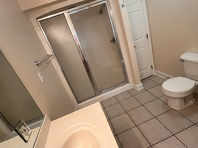 310 York St — Photo 10