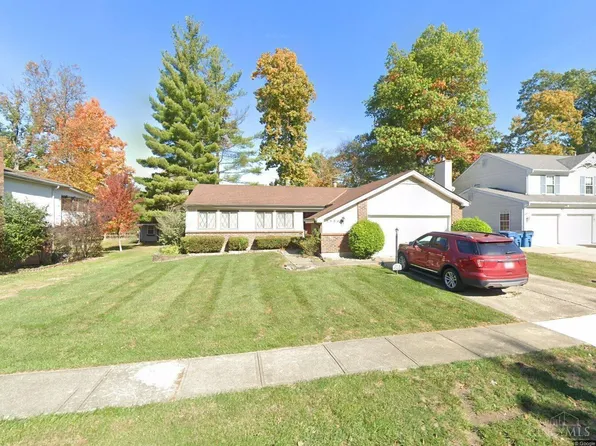 1452 Gumbert Dr, Amelia, OH 45102