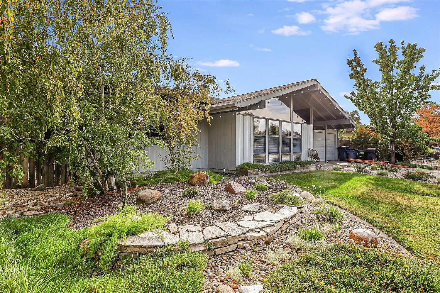 126 Luz Pl photo 1