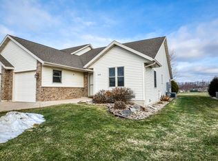 630 Sunset Dr, Lodi, WI 53555