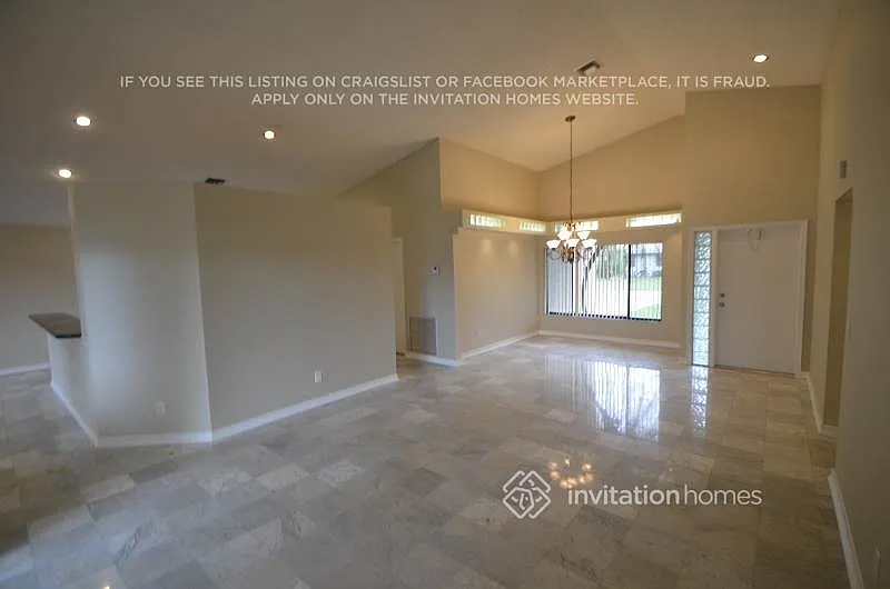 5021 NW 64th Dr Coral Springs, FL 33067 — Photo 2