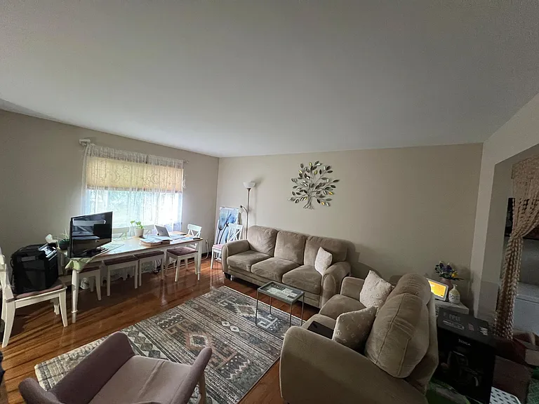 75 Elsmere Ave #2 — Photo 7