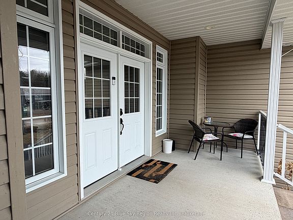 2nd image of 46 Eglington Rd S