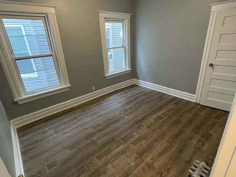 325 N Grove St #2F — Photo 3