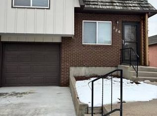 126 Bonnymede Rd, Pueblo, CO 81001