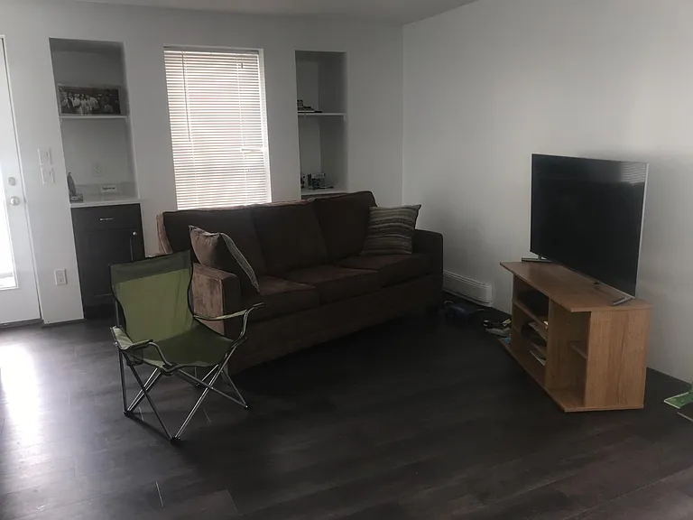 61 Chestnut St #2D — Photo 3
