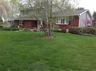 930 Preston Dr, Easton, PA 18040