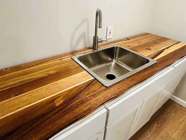 Basement laundry room