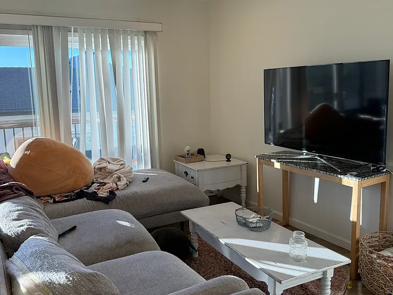 311 Longview Ln #B — Photo 8