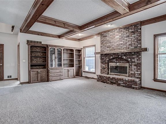 3rd image of 6625 N London Dr