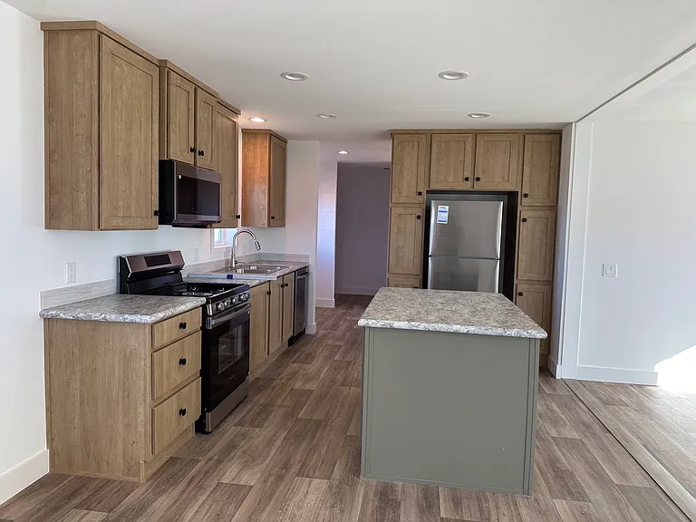 3618 Warren Ct — Photo 12