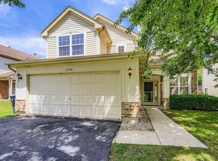 1208 Darnell Dr, Mundelein, IL 60060