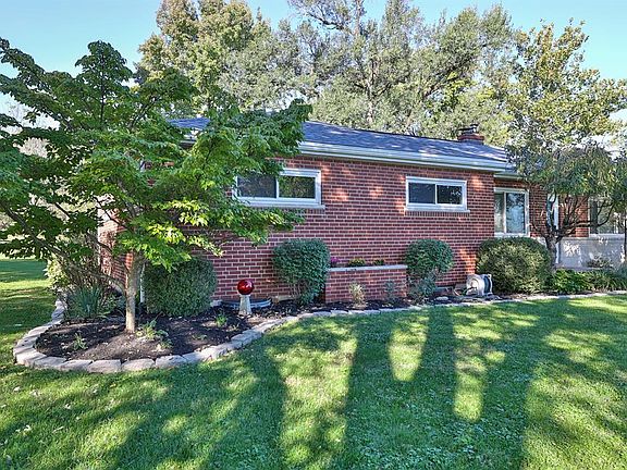 4th image of 6135 Ross Rd