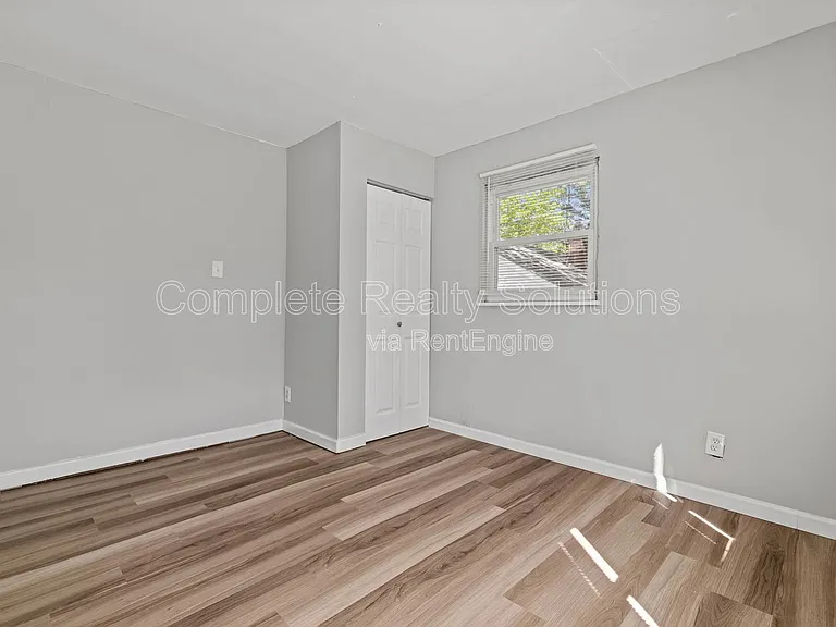 7120 Greenhaven Dr — Photo 25