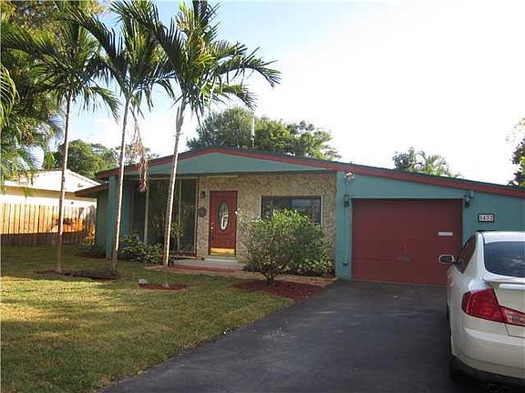 2nd image of 1432 NE 27th Drive
