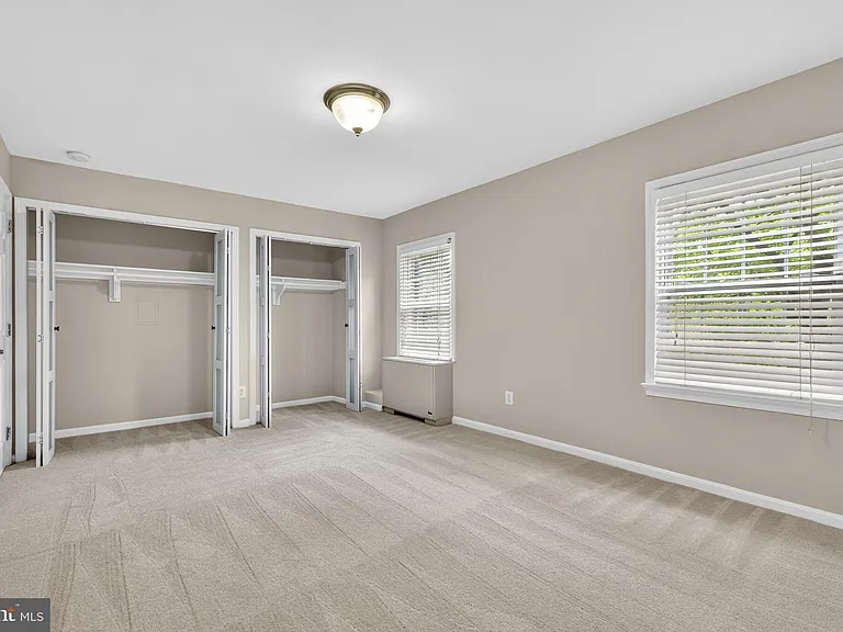 3334 Spring Ln #B30 — Photo 9