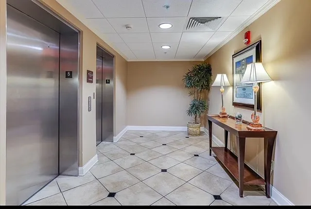 215 W College Ave #507 — Photo 11