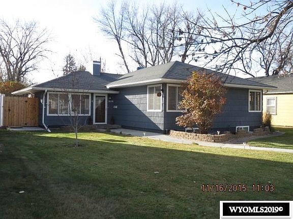 3rd image of 906 Grace Ave