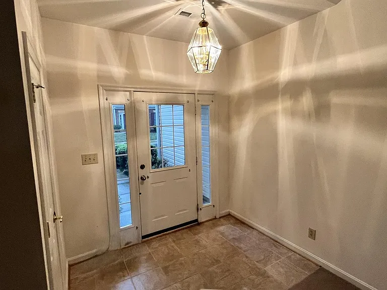 11002 Jaguar Ct — Photo 11