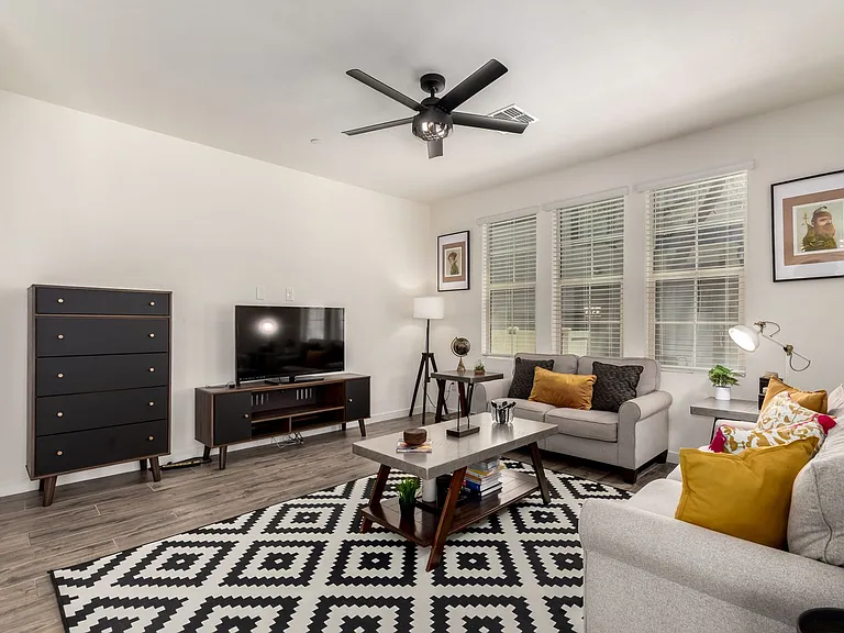 2720 S Decatur Dr #102 — Photo 7