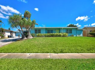 1326 Lake Erie Dr, Lake Worth, FL 33461