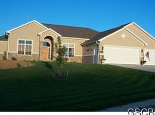 954 N Falcon Ct, Hinton, IA 51024
